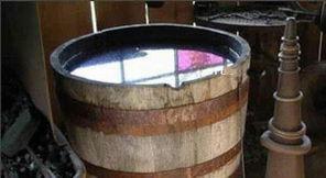 打铁水图片,传统打铁工艺的视觉盛宴